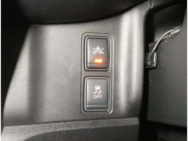 セレナ ハイウェイスター　２．０　ハイウェイスター　４ＷＤ　衝突軽減ブレ－キ　メモリーナビ　ＥＴＣ　バックカメラ　アルミホイール　全周囲カメラ　アイドリングストップ　アダプティブクルーズコントロール　寒冷地仕様　レーンアシスト（55枚目）