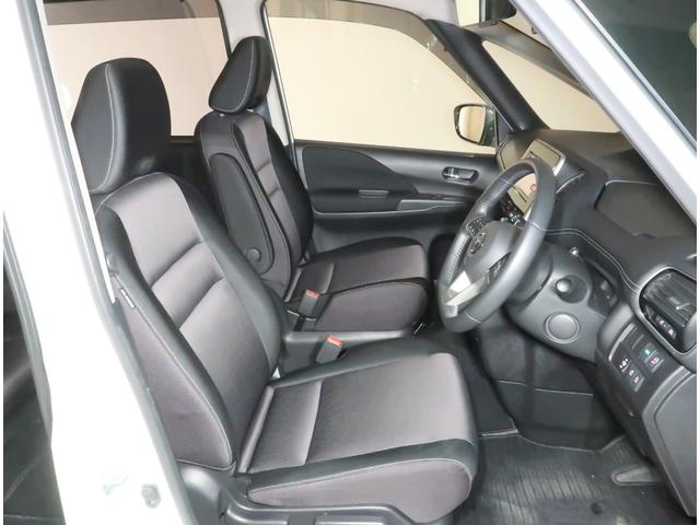 セレナ ハイウェイスター　２．０　ハイウェイスター　４ＷＤ　衝突軽減ブレ－キ　メモリーナビ　ＥＴＣ　バックカメラ　アルミホイール　全周囲カメラ　アイドリングストップ　アダプティブクルーズコントロール　寒冷地仕様　レーンアシスト（67枚目）