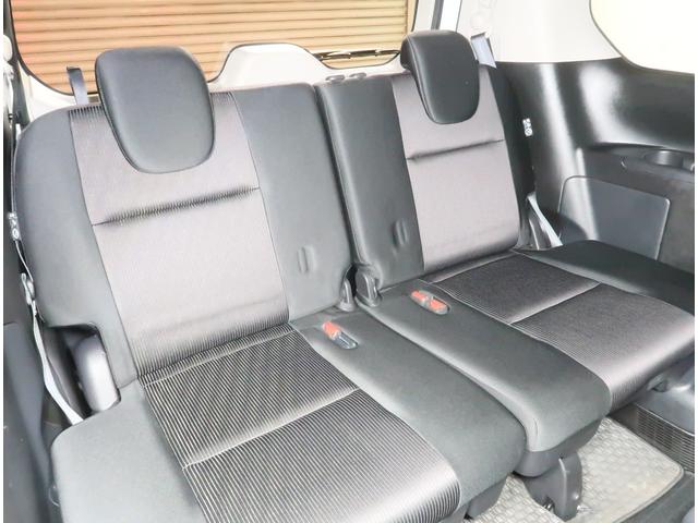 セレナ ハイウェイスター　２．０　ハイウェイスター　４ＷＤ　衝突軽減ブレ－キ　メモリーナビ　ＥＴＣ　バックカメラ　アルミホイール　全周囲カメラ　アイドリングストップ　アダプティブクルーズコントロール　寒冷地仕様　レーンアシスト（70枚目）