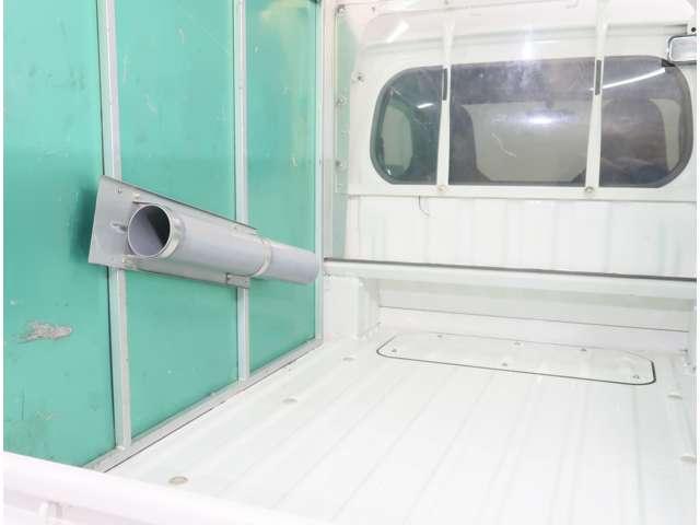 ハイゼットトラック ６６０　ジャンボ　スタンダード　３方開　４ＷＤ　４速オ－トマチック　パワ－ウインド（15枚目）