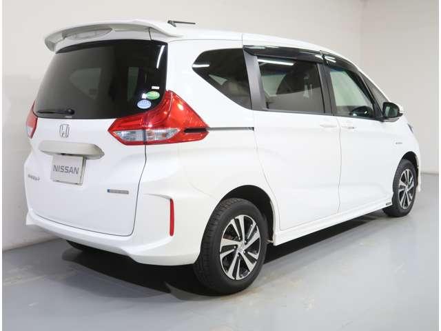 フリード＋ハイブリッド １．５　ハイブリッド　Ｇ　ホンダセンシング　４ＷＤ　衝突軽減ブレ－キ　踏み間違い衝突防止アシ（5枚目）
