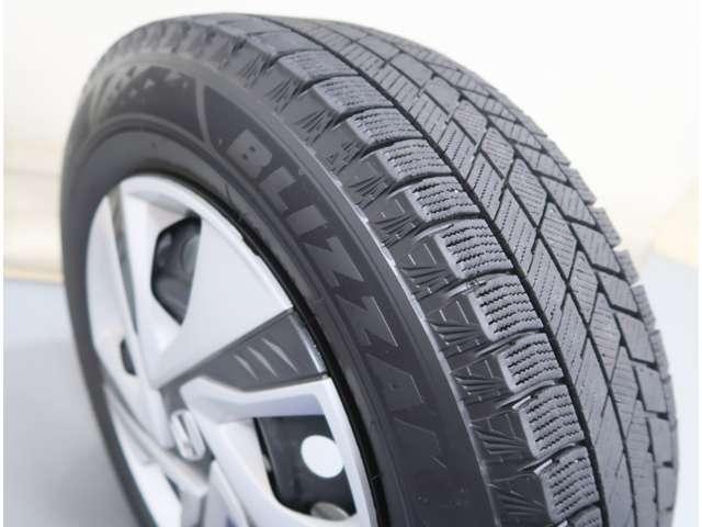 フリード＋ハイブリッド １．５　ハイブリッド　Ｇ　ホンダセンシング　４ＷＤ　衝突軽減ブレ－キ　踏み間違い衝突防止アシ（17枚目）