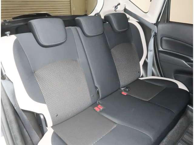 ノート １．２　Ｘ　ＦＯＵＲ　スマートセーフティエディション　４ＷＤ　衝突軽減ブレ－キ　踏み間違い衝突防止アシ（13枚目）