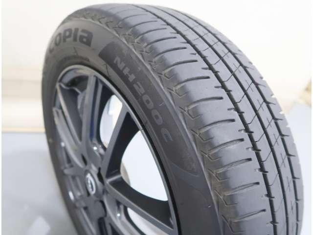 ノート Ｘ　ＦＯＵＲ　１．２　Ｘ　ＦＯＵＲ　４ＷＤ　衝突軽減ブレ－キ　メモリーナビ　ＨＩＤヘッドライト　ＥＴＣ　バックカメラ　アルミホイール　全周囲カメラ　オートクルーズコントロール　寒冷地仕様　衝突防止システム　エアコン（18枚目）