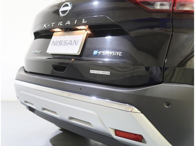 エクストレイル Ｇ　ｅ－４ＯＲＣＥ　１．５　Ｇ　ｅ－４ＯＲＣＥ　４ＷＤ　衝突軽減ブレ－キ　踏み間違い衝突防止アシ　メモリーナビ　ＥＴＣ　バックカメラ　革シート　アルミホイール　全周囲カメラ　アダプティブクルーズコントロール　寒冷地仕様（33枚目）