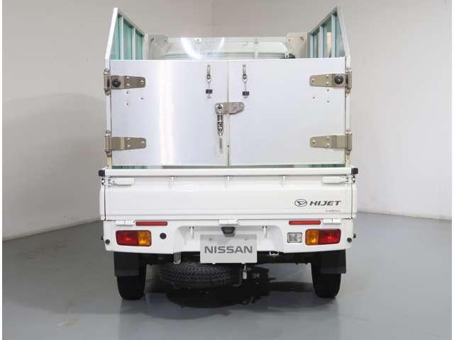 ハイゼットトラック ６６０　ジャンボ　スタンダード　３方開　４ＷＤ（9枚目）