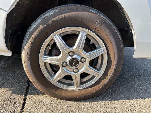 ハイゼットトラック ジャンボエクストラ　４ＷＤ　軽トラック　ＣＶＴ　衝突被害軽減システム　クリアランスソナー　スマートキー　アイドリングストップ　アルミホイール　ＥＳＣ　エアコン　パワーウィンドウ　運転席エアバッグ　ＡＢＳ　イモビライザー（11枚目）