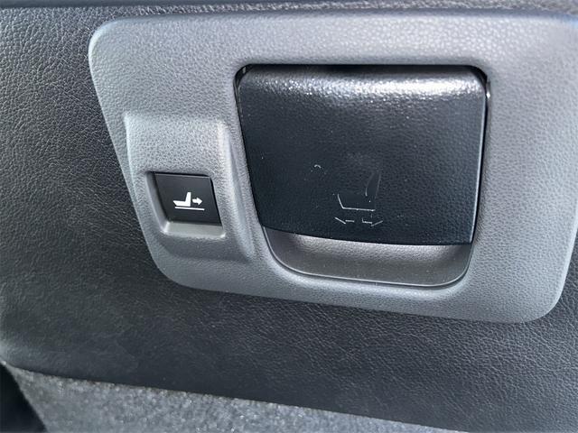 タント カスタムXセレクション クリアランスソナー 衝突軽減システム 衝突安全ボディ オートハイビーム LEDヘッド サイドエアバッグ ABS オートライト 横滑り防止装置 エアコン レーンアシスト キーフリー パワースライドドア(25枚目)