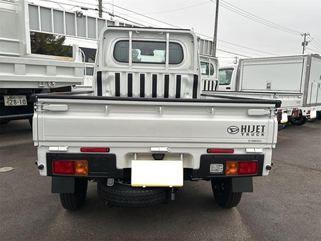 ハイゼットトラック スタンダード　車線逸脱警報　コーナーセンサ　４ＷＤ　エアコン　オートライト　エアバック　衝突回避支援ブレーキ　パワステ　クリアランスソナー（4枚目）