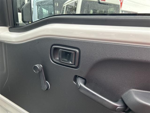 ハイゼットトラック スタンダード　車線逸脱警報　コーナーセンサ　４ＷＤ　エアコン　エアバック　衝突回避支援ブレーキ　パワステ　ＡＢＳ　クリアランスソナー（16枚目）