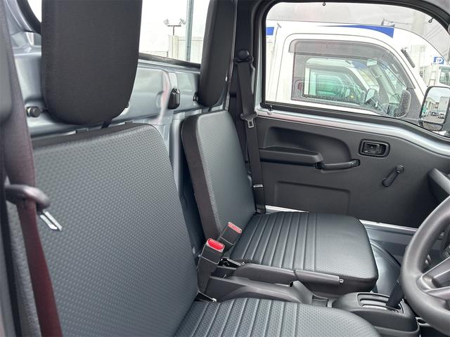 ハイゼットトラック スタンダード　車線逸脱警報　コーナーセンサ　４ＷＤ　エアコン　オートライト　エアバック　衝突回避支援ブレーキ　パワステ　ＡＢＳ　クリアランスソナー（9枚目）