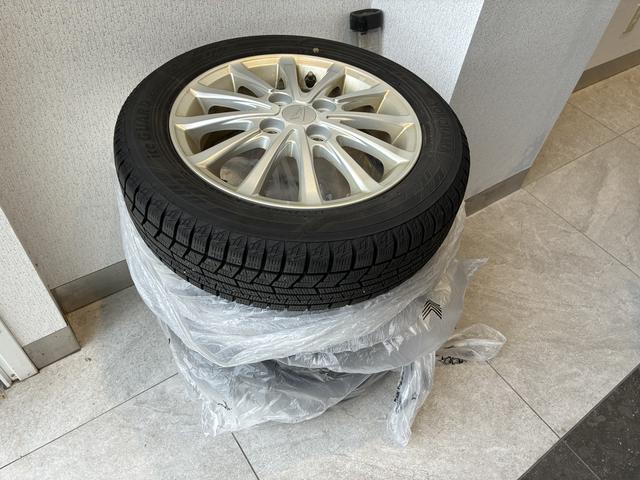 ムーヴコンテ L VSII 4WD ワンオーナー・4WD・4.2万K・CDチューナー・マニュアルエアコン・シートアンダートレイ・ドアバイザー・スタッドレスタイヤ・純正アルミホイール・アイドリングストップ・ヘッドライトコントロール(40枚目)