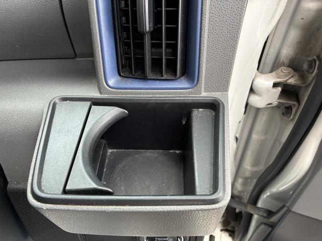 タント Xスペシャル 4WD ワンオーナー・4WD・7.3万K・CDチューナー・オートエアコン・シートヒーター・ドアサンシェード・ドアバイザー・電子カードキー・スタッドレスタイヤ・スマートアシスト搭載車・純正アルミホイール(10枚目)