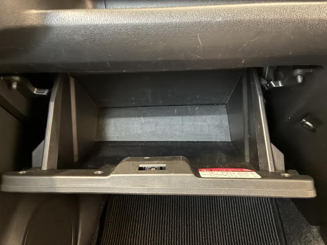 すぐに取り出せ、しまえる多彩な収納が付いてます