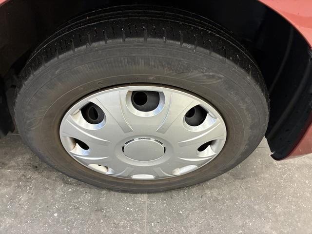 おしゃれは足元から♪フルホイールキャップ。右前