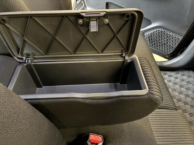 ムーヴ カスタム　ＲＳ　４ＷＤ　ワンオーナー・４ＷＤ・６．７万Ｋ・ナビ・バックカメラ・ＥＴＣ・オートエアコン・ステアリングスイッチ・シートアンダートレイ・ドアバイザー・電子カードキー・純正アルミホイール・エンジンスターター（15枚目）