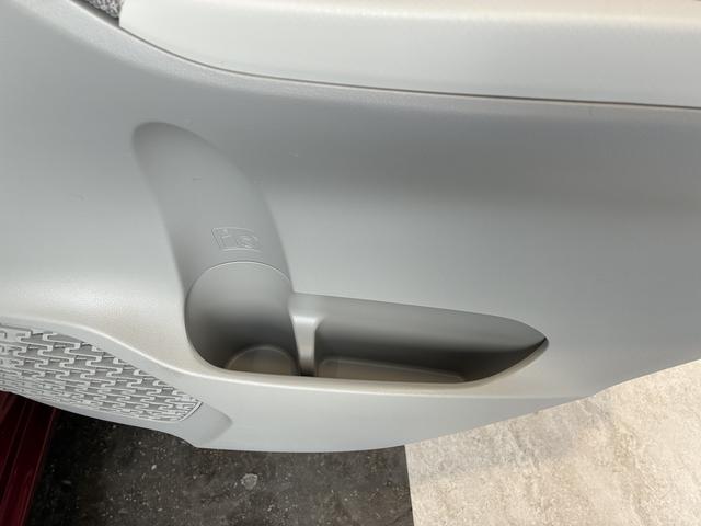 ムーヴ Ｘターボ　ＳＡ　４ＷＤ　ワンオーナー・４ＷＤ・２．６万Ｋ・ＣＤチューナー・オートエアコン・シートアンダートレイ・ドアバイザー・電子カードキー・フルホイールキャップ・横滑り防止・ヘッドライトコントロール・衝突回避支援システム（28枚目）