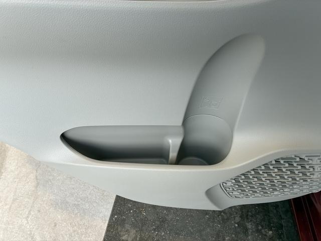 ムーヴ Ｘターボ　ＳＡ　４ＷＤ　ワンオーナー・４ＷＤ・２．６万Ｋ・ＣＤチューナー・オートエアコン・シートアンダートレイ・ドアバイザー・電子カードキー・フルホイールキャップ・横滑り防止・ヘッドライトコントロール・衝突回避支援システム（32枚目）