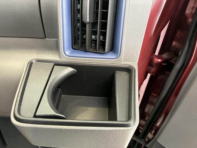 タント Ｘスペシャル　４ＷＤ　ワンオーナー・４ＷＤ・１．０万Ｋ・ナビ・バックカメラ・ステアリングスイッチ・ＥＴＣ・ドライブレコーダー・片側電動スライドドア・シートバックテーブル・ドアサンシェード・ドアバイザー・電子カードキー（12枚目）