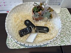 �Żҥ����ɥ�������Ӥ��Ƥ���С��ꥯ�����ȥ����å��򲡤������ǥɥ��λܾ��Ȳ�����Ԥ��ޤ��������������ɻߤ���Ω�ĥ���ӥ饤������ǽ�դ��Ǥ��� 4