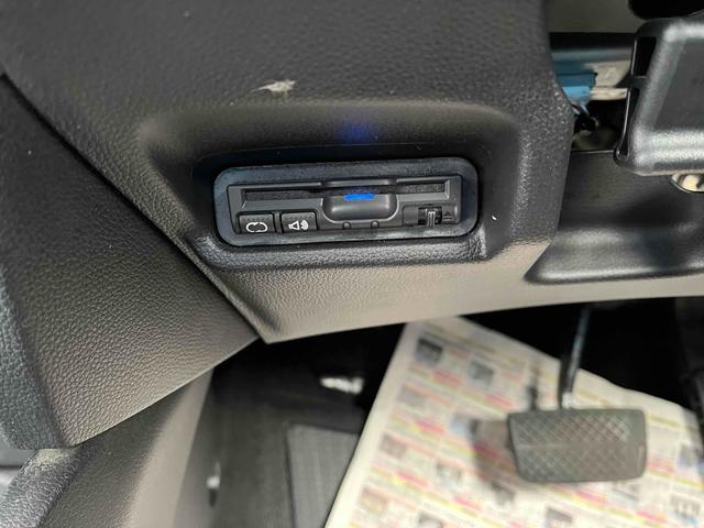 フィット 13G・Fパッケージ 4WD ETC バックカメラ ナビ アルミホイール スマートキー アイドリングストップ CVT 盗難防止システム 衝突安全ボディ ABS ESC エアコン パワーステアリング パワーウィンドウ(14枚目)