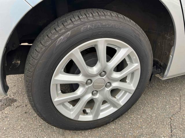 フィット 13G・Fパッケージ 4WD ETC バックカメラ ナビ アルミホイール スマートキー アイドリングストップ CVT 盗難防止システム 衝突安全ボディ ABS ESC エアコン パワーステアリング パワーウィンドウ(16枚目)