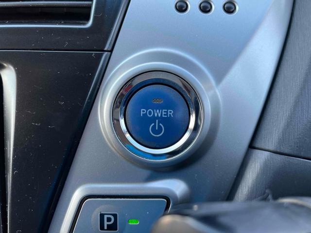 プリウスアルファ Ｓ　ＥＴＣ　ナビ　ＴＶ　アルミホイール　スマートキー　ＣＶＴ　盗難防止システム　衝突安全ボディ　ＡＢＳ　ＣＤ　ミュージックプレイヤー接続可　エアコン　パワーステアリング　パワーウィンドウ（15枚目）