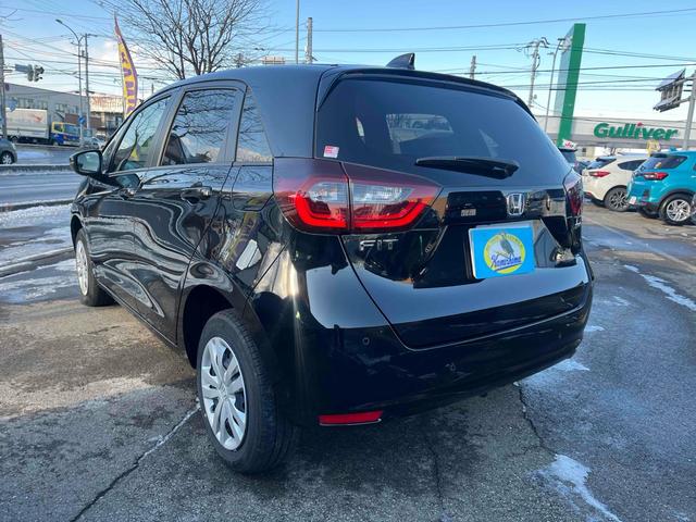 フィット e:HEVホーム 4WD ドライブレコーダー ETC ナビ TV クリアランスソナー オートクルーズコントロール レーンアシスト 衝突被害軽減システム オートライト LEDヘッドランプ スマートキー CVT(6枚目)