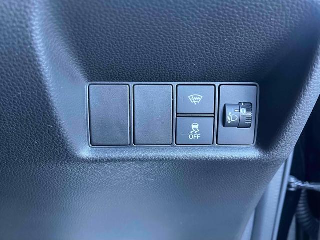 フィット e:HEVホーム 4WD ドライブレコーダー ETC ナビ TV クリアランスソナー オートクルーズコントロール レーンアシスト 衝突被害軽減システム オートライト LEDヘッドランプ スマートキー CVT(8枚目)