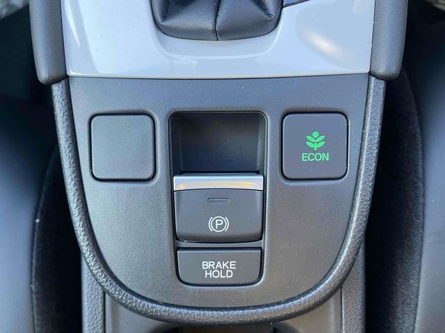 フィット e:HEVホーム 4WD ドライブレコーダー ETC ナビ TV クリアランスソナー オートクルーズコントロール レーンアシスト 衝突被害軽減システム オートライト LEDヘッドランプ スマートキー CVT(14枚目)