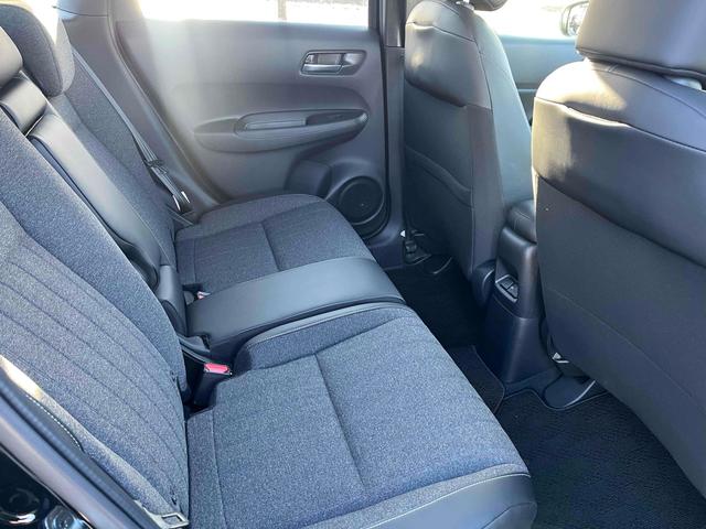 フィット e:HEVホーム 4WD ドライブレコーダー ETC ナビ TV クリアランスソナー オートクルーズコントロール レーンアシスト 衝突被害軽減システム オートライト LEDヘッドランプ スマートキー CVT(17枚目)