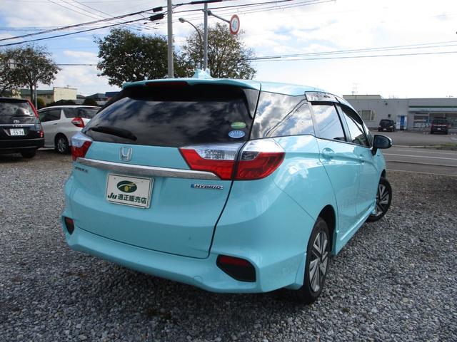 シャトル ハイブリッド エアB ABS Pスタート CD AMFMラジオ横滑り防止装置 車輌接近通報装置(2枚目)