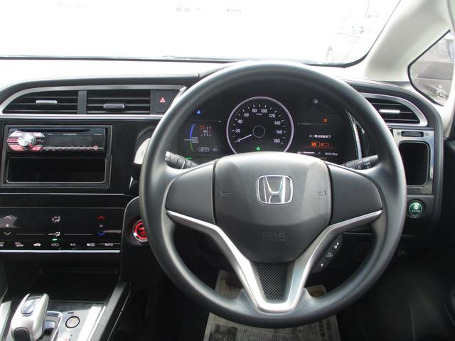 シャトル ハイブリッド エアB ABS Pスタート CD AMFMラジオ横滑り防止装置 車輌接近通報装置(3枚目)