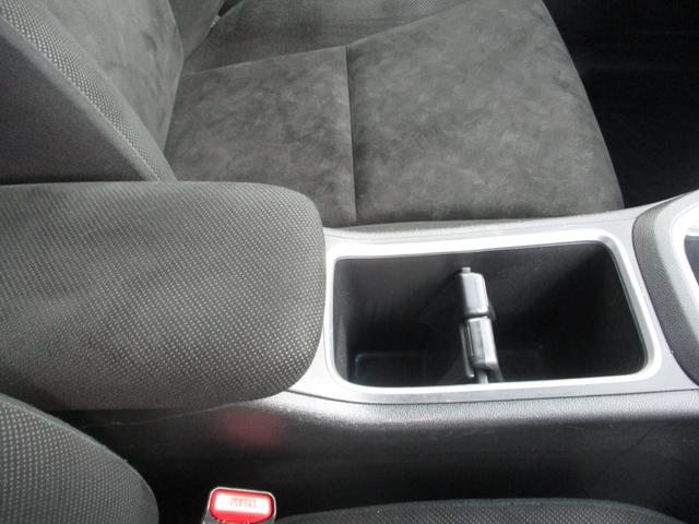 シャトル ハイブリッド エアB ABS Pスタート CD AMFMラジオ横滑り防止装置 車輌接近通報装置(9枚目)