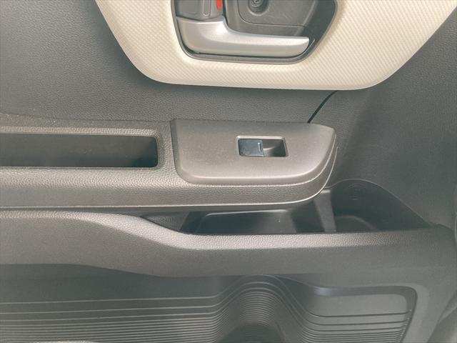 Ｎ－ＢＯＸ Ｌ　４ＷＤ　後期型　衝突軽減ブレーキ　Ｂｌｕｅｔｏｏｔｈ　バックカメラ　純正ナビ　ワンセグＴＶ　片側パワースライド　シートヒーター　ミラーヒーター　誤発進抑制装置　横滑り防止装置　アイドリングストップ（35枚目）