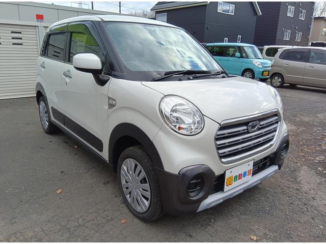 キャスト アクティバＸ　４ＷＤ　アイドリングストップ　スマートキードアミラーヒーター　横滑り防止装置　ＡＢＳ　オートライト　電動格納ミラー（2枚目）