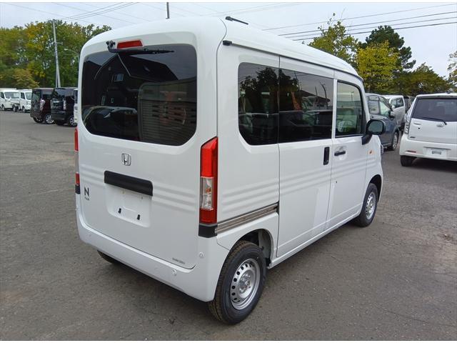 Ｎ－ＶＡＮ Ｇ　４ＷＤ　届出済未使用車　衝突軽減ブレーキ　アイドリングストップ　キーレス　アダプティブクルーズコントロール　障害物センサー　ミラーヒーター　誤発進抑制装置　横滑り防止装置　ＡＢＳ（4枚目）