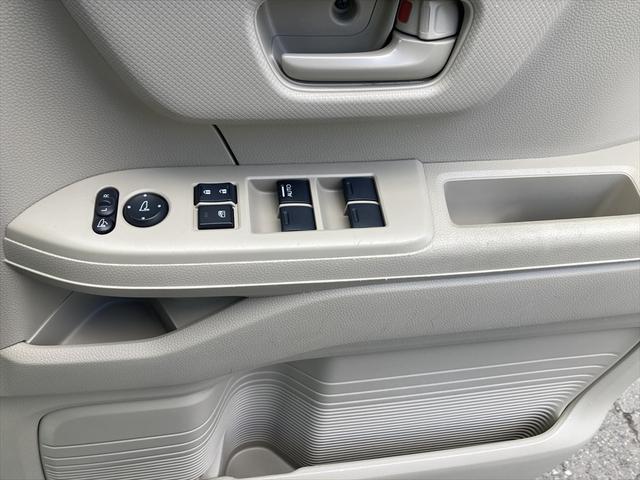 Ｎ－ＢＯＸ Ｇホンダセンシング　４ＷＤ　衝突軽減ブレーキ　ＥＴＣ　アダプティブクルーズコントロール　スマートキー　アイドリングストップ　　　シートヒーター　ミラーヒーター　ＬＥＤヘッドライト　ＣＤ　誤発進抑制装置　横滑り防止装置（31枚目）