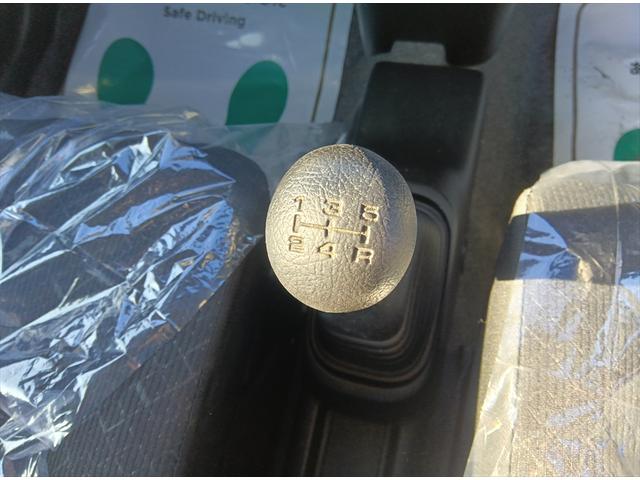 ワゴンR FA 4WD マニュアル車 キーレス CD ミラーヒーター 社外アルミホイール 横滑り防止装置 ABS(17枚目)