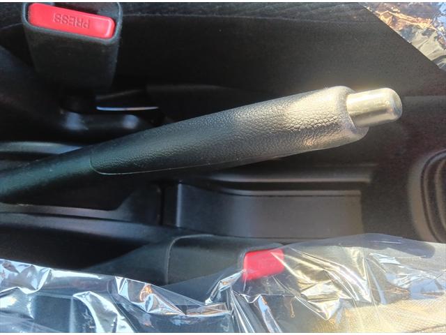 ワゴンR FA 4WD マニュアル車 キーレス CD ミラーヒーター 社外アルミホイール 横滑り防止装置 ABS(18枚目)