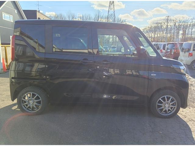 ｅＫスペース Ｍ　４ＷＤ　衝突軽減ブレーキ　アイドリングストップ　キーレス　シートヒーター　ミラーヒーター　社外アルミホイール　誤発進抑制装置　横滑り防止装置（3枚目）