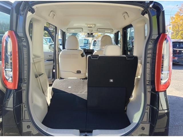 ｅＫスペース Ｍ　４ＷＤ　衝突軽減ブレーキ　アイドリングストップ　キーレス　シートヒーター　ミラーヒーター　社外アルミホイール　誤発進抑制装置　横滑り防止装置（14枚目）