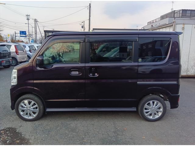 エブリイワゴン ＰＺターボ　４ＷＤ　標準ルーフ　衝突軽減ブレーキ　　片側パワースライドドア　スマートキー　ＥＴＣ　シートヒーター　ＨＩＤヘッドライト　純正アルミホイール　誤発進抑制装置　横滑り防止装置（12枚目）