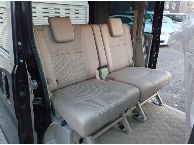 エブリイワゴン ＰＺターボ　４ＷＤ　標準ルーフ　衝突軽減ブレーキ　　片側パワースライドドア　スマートキー　ＥＴＣ　シートヒーター　ＨＩＤヘッドライト　純正アルミホイール　誤発進抑制装置　横滑り防止装置（18枚目）