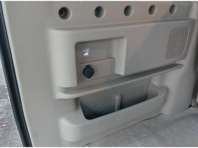 エブリイワゴン ＰＺターボ　４ＷＤ　標準ルーフ　衝突軽減ブレーキ　　片側パワースライドドア　スマートキー　ＥＴＣ　シートヒーター　ＨＩＤヘッドライト　純正アルミホイール　誤発進抑制装置　横滑り防止装置（41枚目）