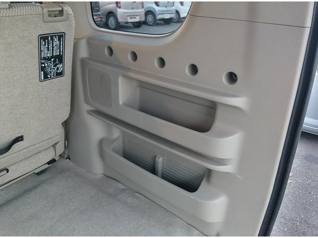 エブリイワゴン ＰＺターボ　４ＷＤ　標準ルーフ　衝突軽減ブレーキ　　片側パワースライドドア　スマートキー　ＥＴＣ　シートヒーター　ＨＩＤヘッドライト　純正アルミホイール　誤発進抑制装置　横滑り防止装置（42枚目）