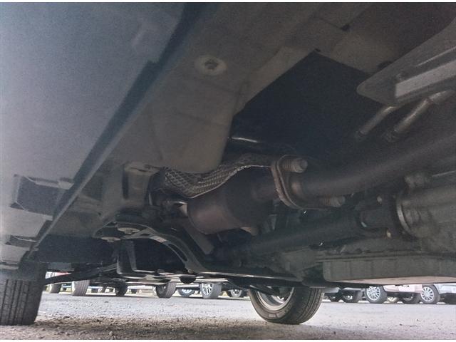 エブリイワゴン ＰＺターボ　４ＷＤ　標準ルーフ　衝突軽減ブレーキ　　片側パワースライドドア　スマートキー　ＥＴＣ　シートヒーター　ＨＩＤヘッドライト　純正アルミホイール　誤発進抑制装置　横滑り防止装置（52枚目）