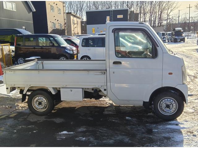 キャリイトラック ＫＣエアコン・パワステ　４ＷＤ（3枚目）