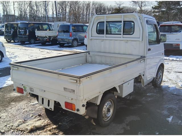 キャリイトラック ＫＣエアコン・パワステ　４ＷＤ（4枚目）