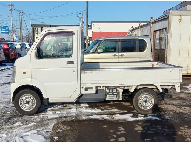 キャリイトラック ＫＣエアコン・パワステ　４ＷＤ（7枚目）